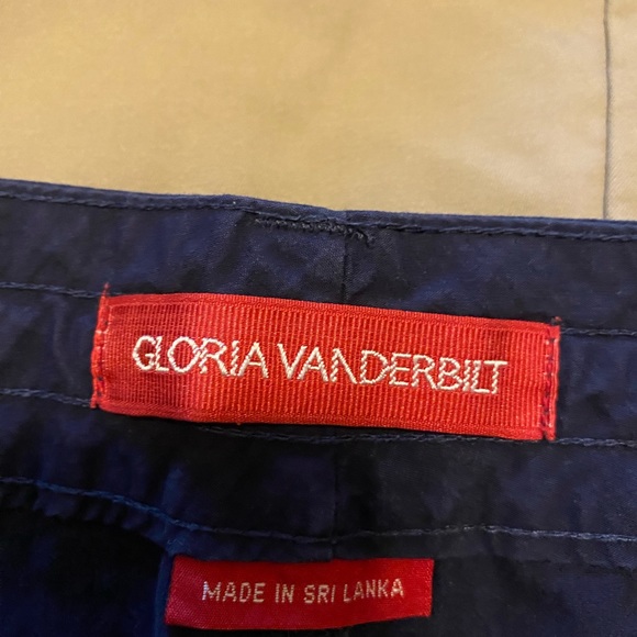 Gloria Vanderbilt Shorts size 8 - Picture 3 of 4